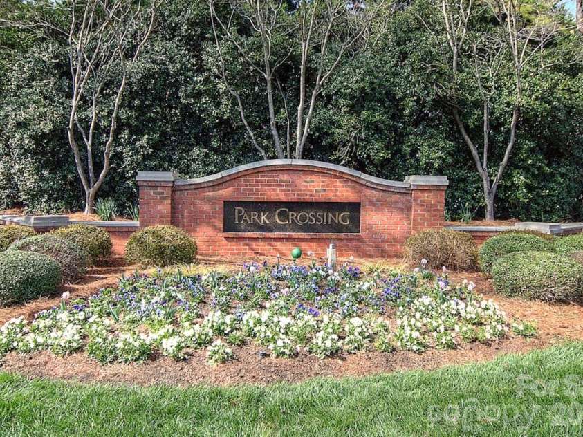 10141 Hanover Glen Road, Charlotte, NC 28210.  MLS# CAR4423677, YatesRealty ID 51254. 