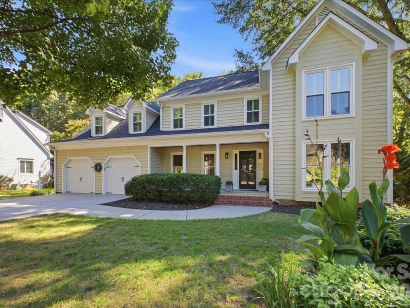 10141 Hanover Glen Road, Charlotte, NC 28210.  MLS# CAR4423677, YatesRealty ID 51254. 