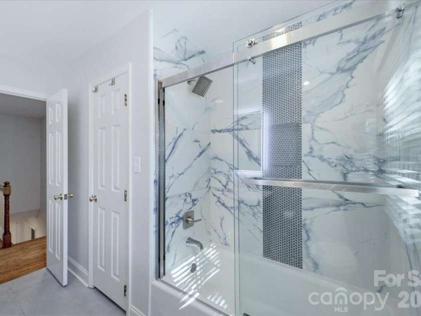 10141 Hanover Glen Road, Charlotte, NC 28210.  MLS# CAR4423677, YatesRealty ID 51254. 