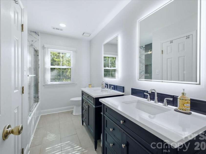 10141 Hanover Glen Road, Charlotte, NC 28210.  MLS# CAR4423677, YatesRealty ID 51254. 