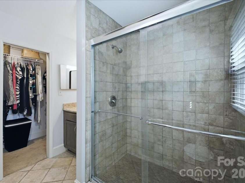 10141 Hanover Glen Road, Charlotte, NC 28210.  MLS# CAR4423677, YatesRealty ID 51254. 
