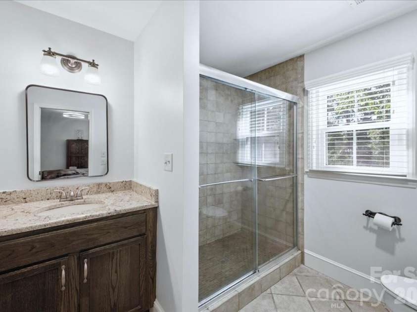 10141 Hanover Glen Road, Charlotte, NC 28210.  MLS# CAR4423677, YatesRealty ID 51254. 