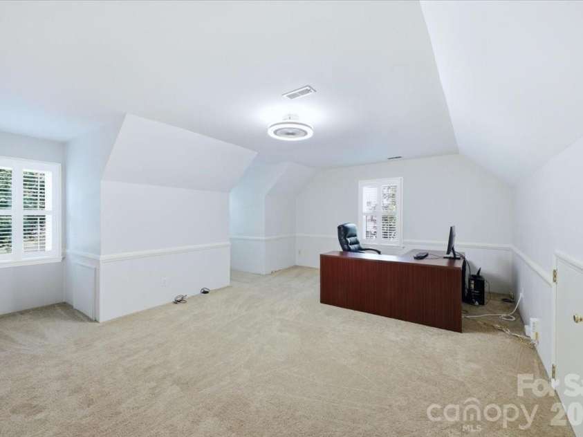 10141 Hanover Glen Road, Charlotte, NC 28210.  MLS# CAR4423677, YatesRealty ID 51254. 