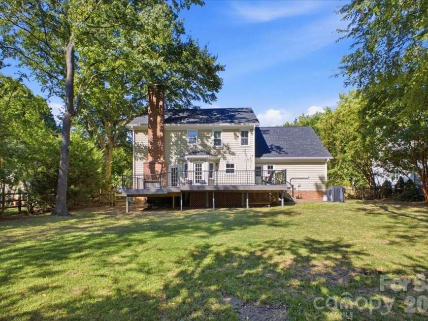 10141 Hanover Glen Road, Charlotte, NC 28210.  MLS# CAR4423677, YatesRealty ID 51254. 