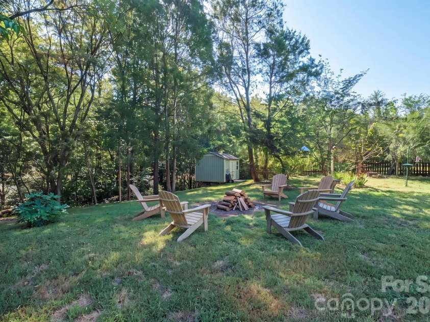 13618 Willow Breeze Lane, Huntersville, NC 28078.  MLS# CAR4424100, YatesRealty ID 51256. Backyard