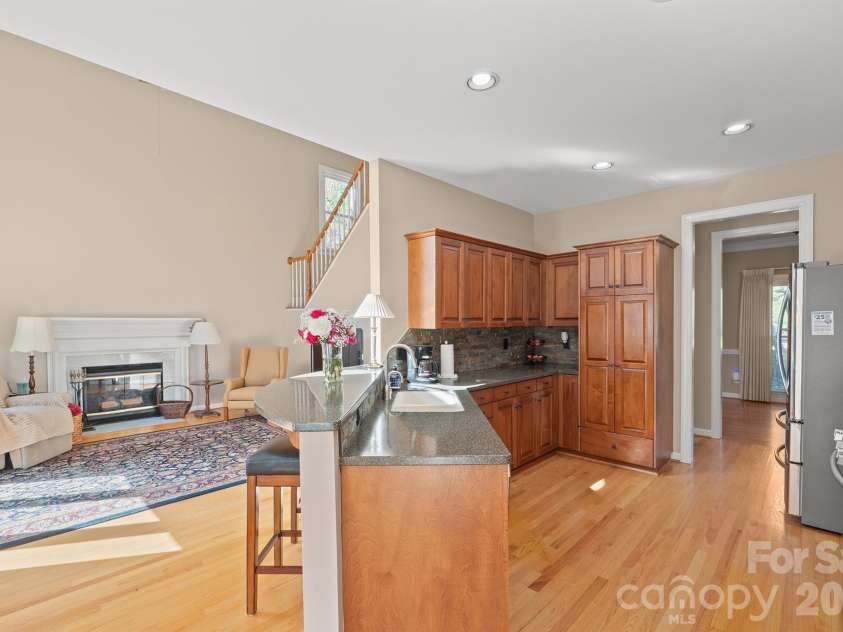 13618 Willow Breeze Lane, Huntersville, NC 28078.  MLS# CAR4424100, YatesRealty ID 51256. Kitchen 2