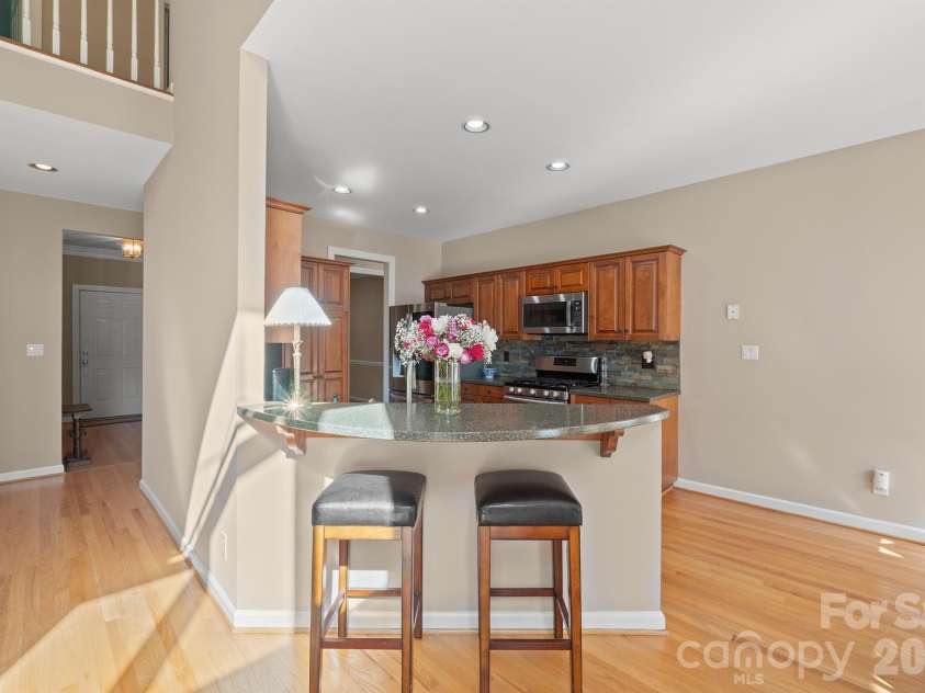 13618 Willow Breeze Lane, Huntersville, NC 28078.  MLS# CAR4424100, YatesRealty ID 51256. Kitchen