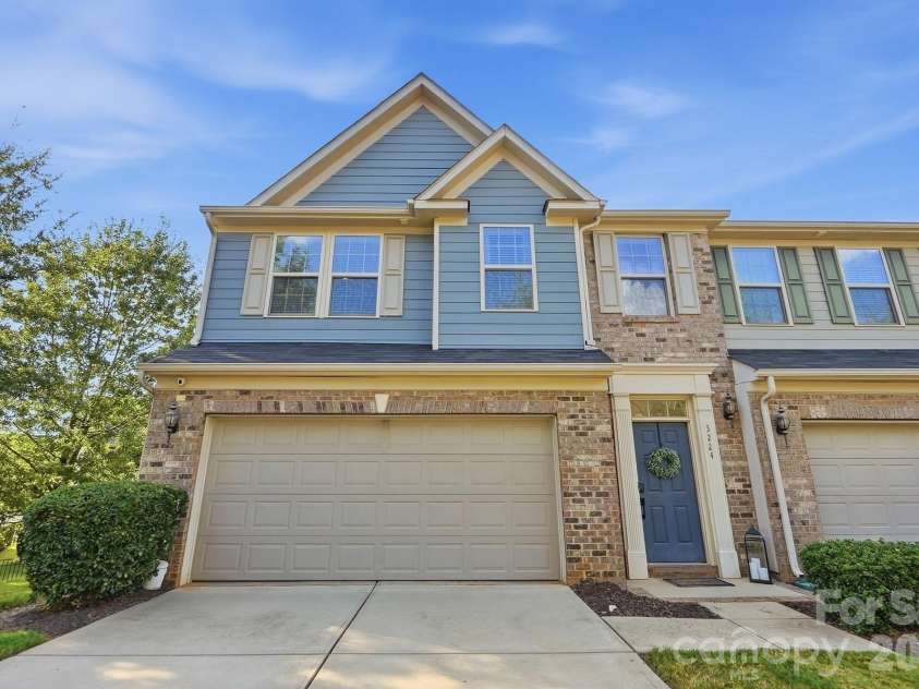 3224 Morgan Clark Road, Charlotte, NC 28208.  MLS# CAR4423182, YatesRealty ID 51257. 