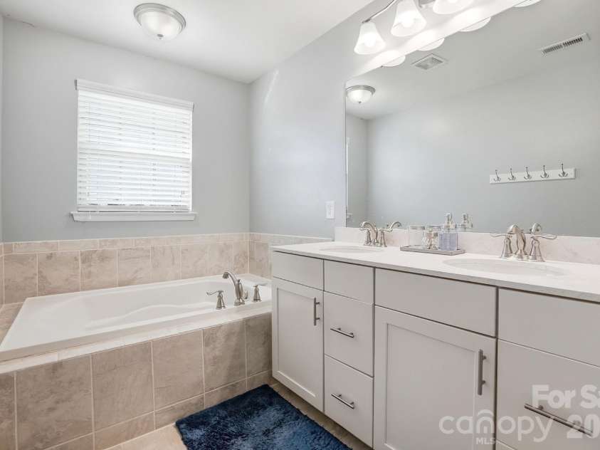 3224 Morgan Clark Road, Charlotte, NC 28208.  MLS# CAR4423182, YatesRealty ID 51257. Dual sinks