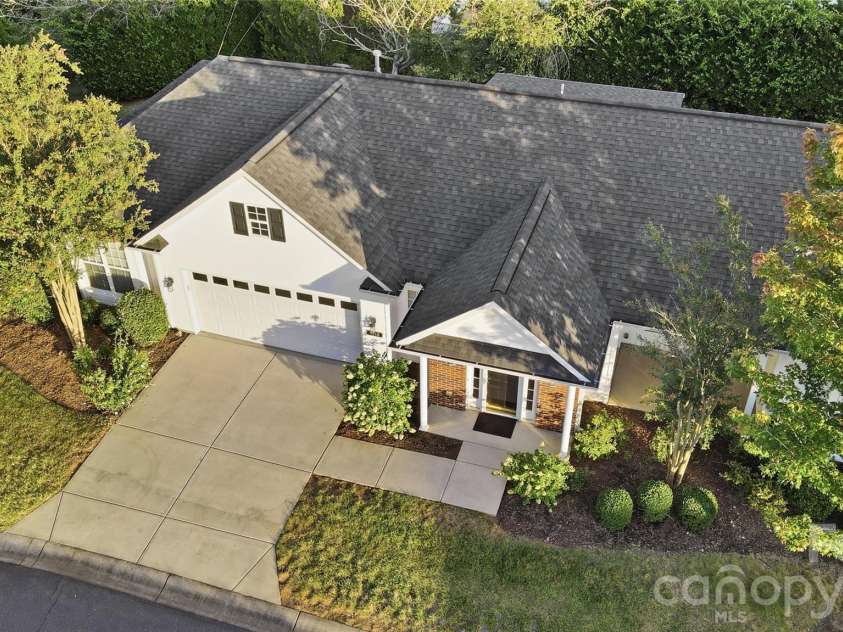 9218 Duckhorn Drive, Charlotte, NC 28277.  MLS# CAR4422862, YatesRealty ID 51258. 