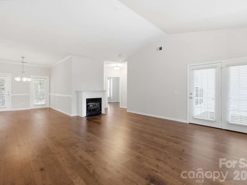9218 Duckhorn Drive, Charlotte, NC 28277.  MLS# CAR4422862, YatesRealty ID 51258. 