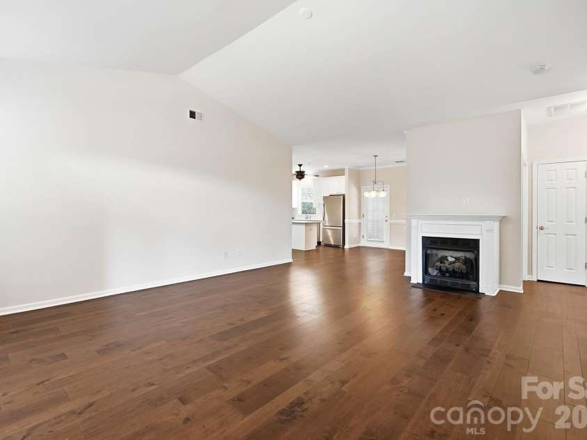 9218 Duckhorn Drive, Charlotte, NC 28277.  MLS# CAR4422862, YatesRealty ID 51258. 