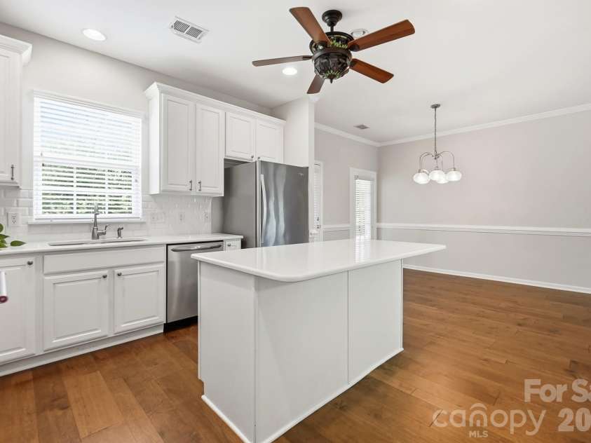 9218 Duckhorn Drive, Charlotte, NC 28277.  MLS# CAR4422862, YatesRealty ID 51258. 