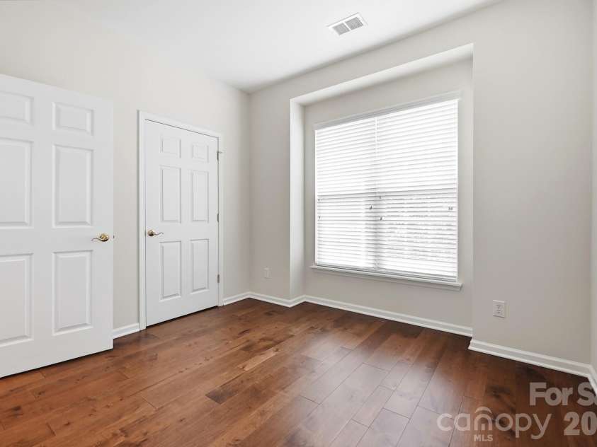 9218 Duckhorn Drive, Charlotte, NC 28277.  MLS# CAR4422862, YatesRealty ID 51258. 