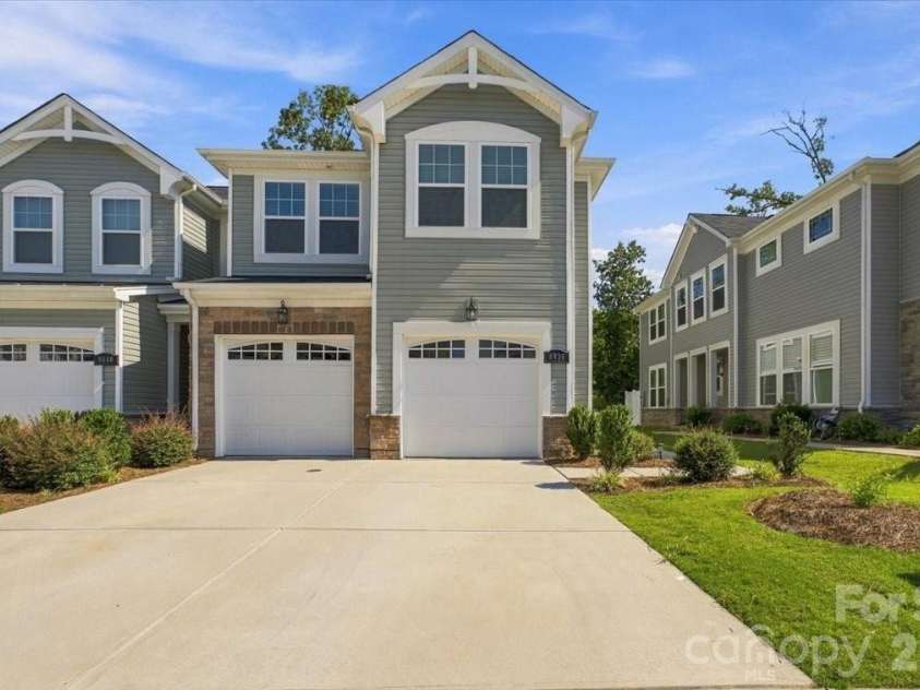 8036 Overmeadow Lane, Charlotte, NC 28269.  MLS# CAR4419889, YatesRealty ID 51259. Front of home