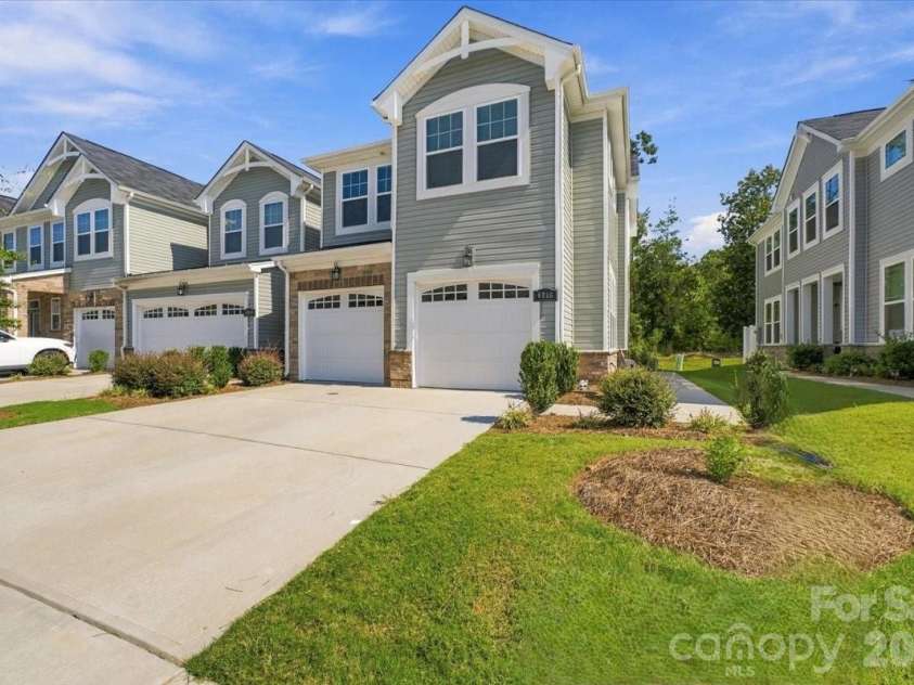8036 Overmeadow Lane, Charlotte, NC 28269.  MLS# CAR4419889, YatesRealty ID 51259. Front of home
