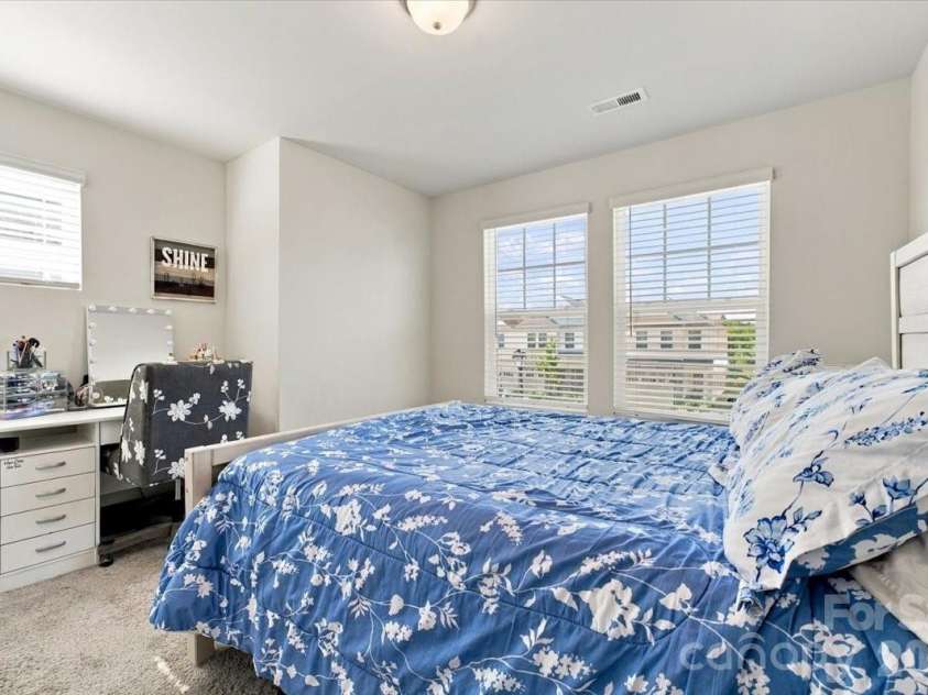 8036 Overmeadow Lane, Charlotte, NC 28269.  MLS# CAR4419889, YatesRealty ID 51259. Third bedroom