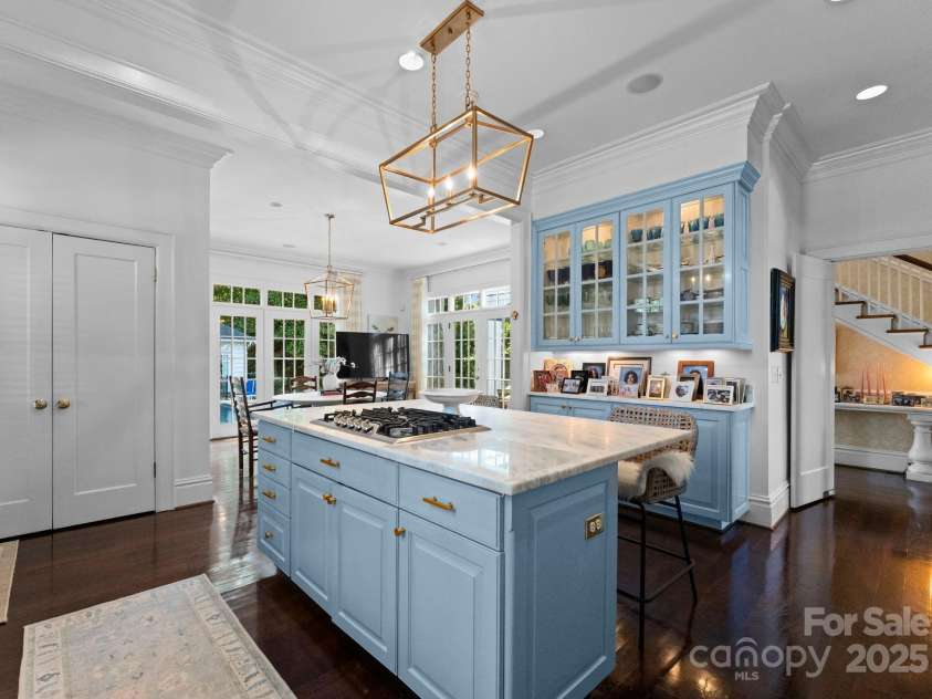 4016 Nettie Court, Charlotte, NC 28211.  MLS# CAR4097350, YatesRealty ID 5126. Kitchen