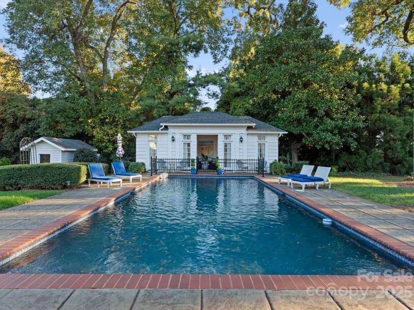 4016 Nettie Court, Charlotte, NC 28211.  MLS# CAR4318794, YatesRealty ID 5126. Pool & Guest House 