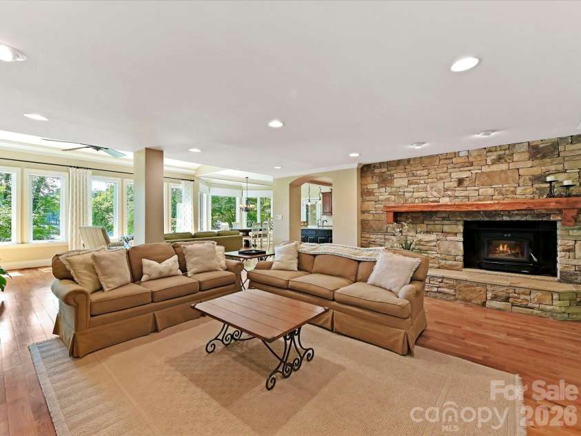 16211 Terry Lane, Huntersville, NC 28078.  MLS# CAR4420498, YatesRealty ID 51260. 