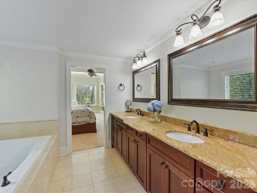 16211 Terry Lane, Huntersville, NC 28078.  MLS# CAR4420498, YatesRealty ID 51260. 