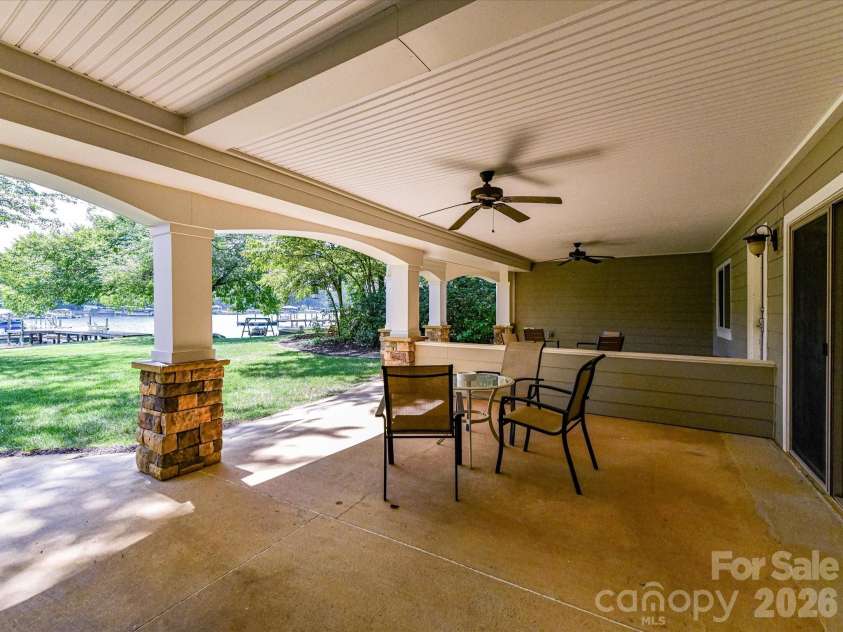 16211 Terry Lane, Huntersville, NC 28078.  MLS# CAR4420498, YatesRealty ID 51260. 