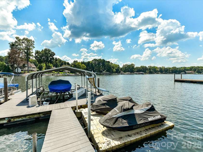 16211 Terry Lane, Huntersville, NC 28078.  MLS# CAR4420498, YatesRealty ID 51260. 