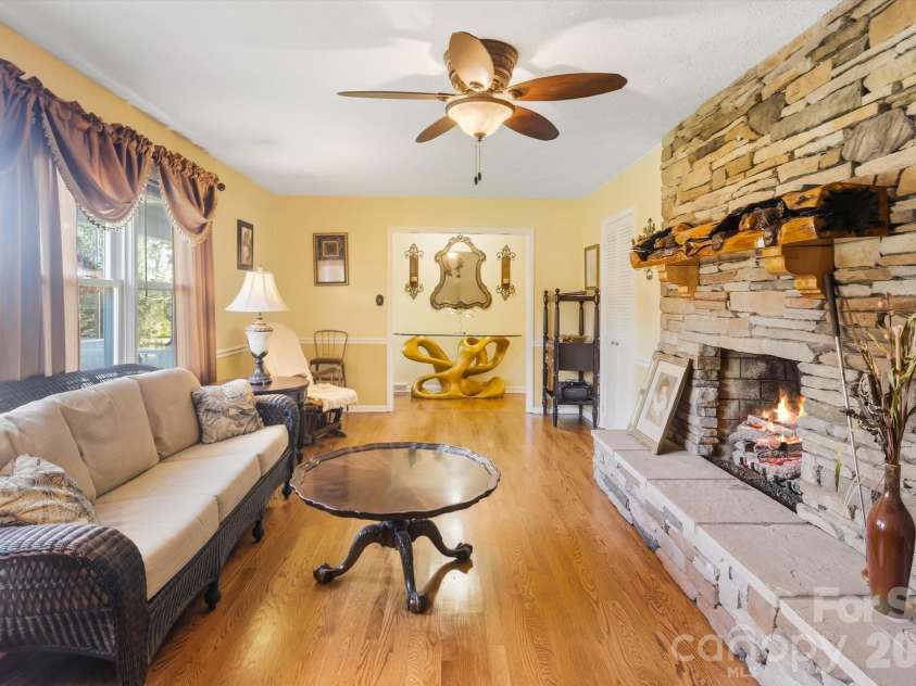 105 Merrywood Drive, Lenoir, NC 28645.  MLS# CAR4420683, YatesRealty ID 51261. 
