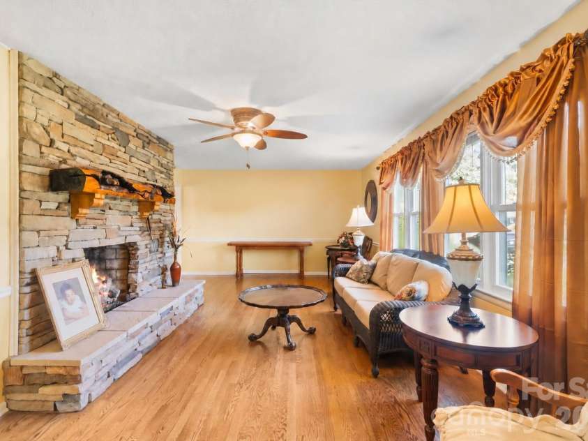 105 Merrywood Drive, Lenoir, NC 28645.  MLS# CAR4420683, YatesRealty ID 51261. 
