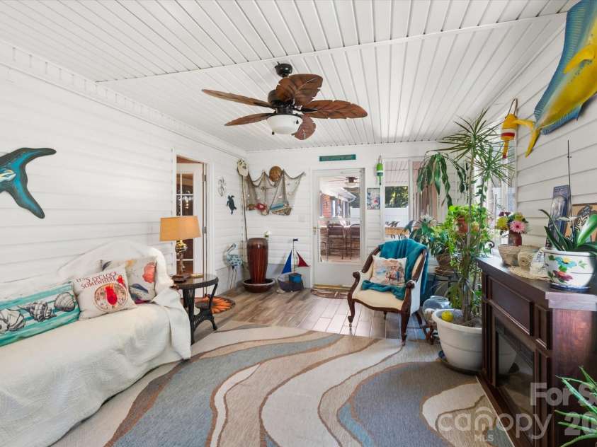 105 Merrywood Drive, Lenoir, NC 28645.  MLS# CAR4420683, YatesRealty ID 51261. 