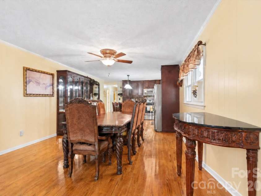 105 Merrywood Drive, Lenoir, NC 28645.  MLS# CAR4420683, YatesRealty ID 51261. 