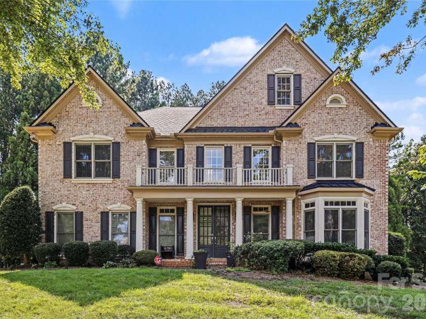 17018 Harcombe Drive, Charlotte, NC 28277.  MLS# CAR4421141, YatesRealty ID 51262. 