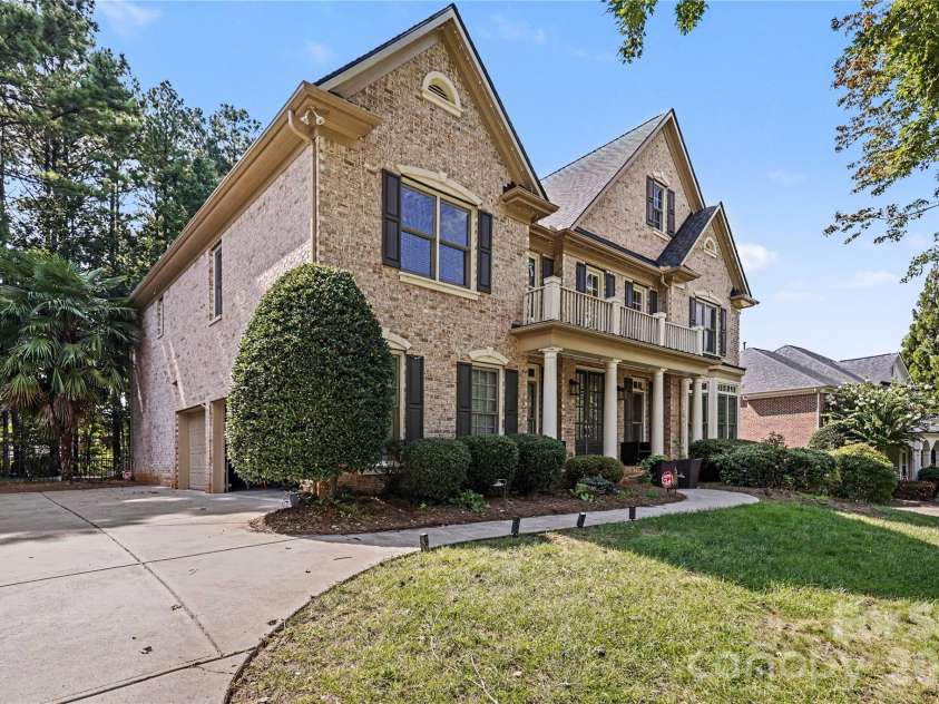 17018 Harcombe Drive, Charlotte, NC 28277.  MLS# CAR4421141, YatesRealty ID 51262. 