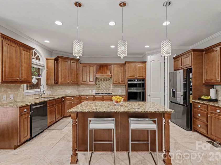 17018 Harcombe Drive, Charlotte, NC 28277.  MLS# CAR4421141, YatesRealty ID 51262. 