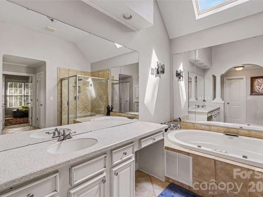 17018 Harcombe Drive, Charlotte, NC 28277.  MLS# CAR4421141, YatesRealty ID 51262. 
