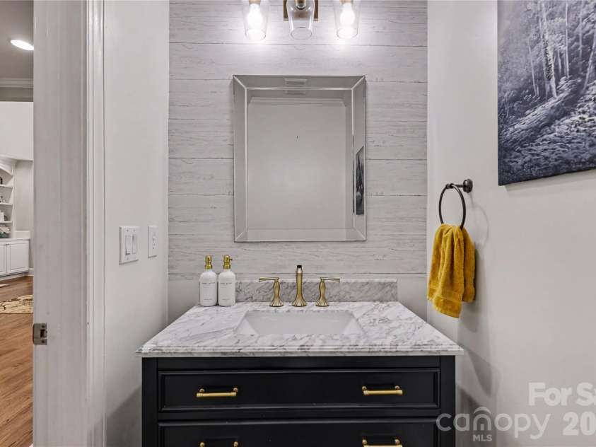 17018 Harcombe Drive, Charlotte, NC 28277.  MLS# CAR4421141, YatesRealty ID 51262. 