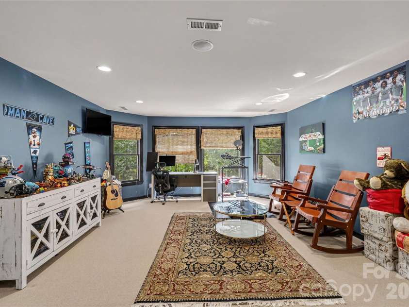 17018 Harcombe Drive, Charlotte, NC 28277.  MLS# CAR4421141, YatesRealty ID 51262. 