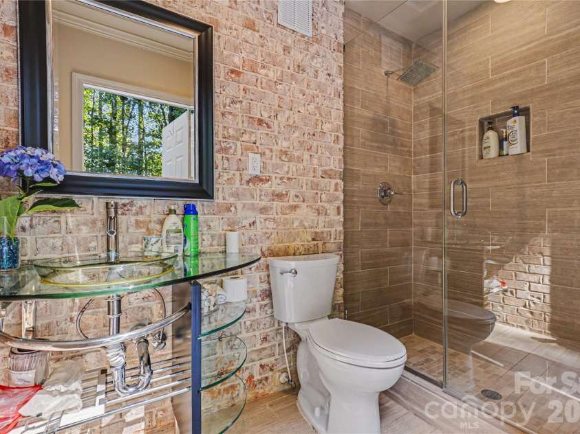 17018 Harcombe Drive, Charlotte, NC 28277.  MLS# CAR4421141, YatesRealty ID 51262. 