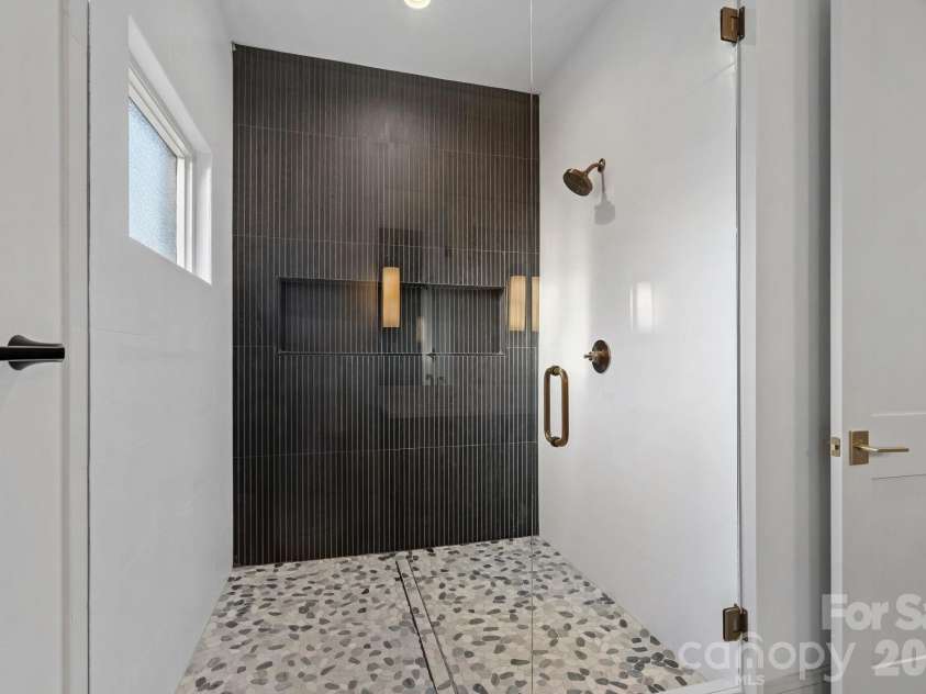 7679 Rabbit Circle, Denver, NC 28037.  MLS# CAR4420674, YatesRealty ID 51265. 