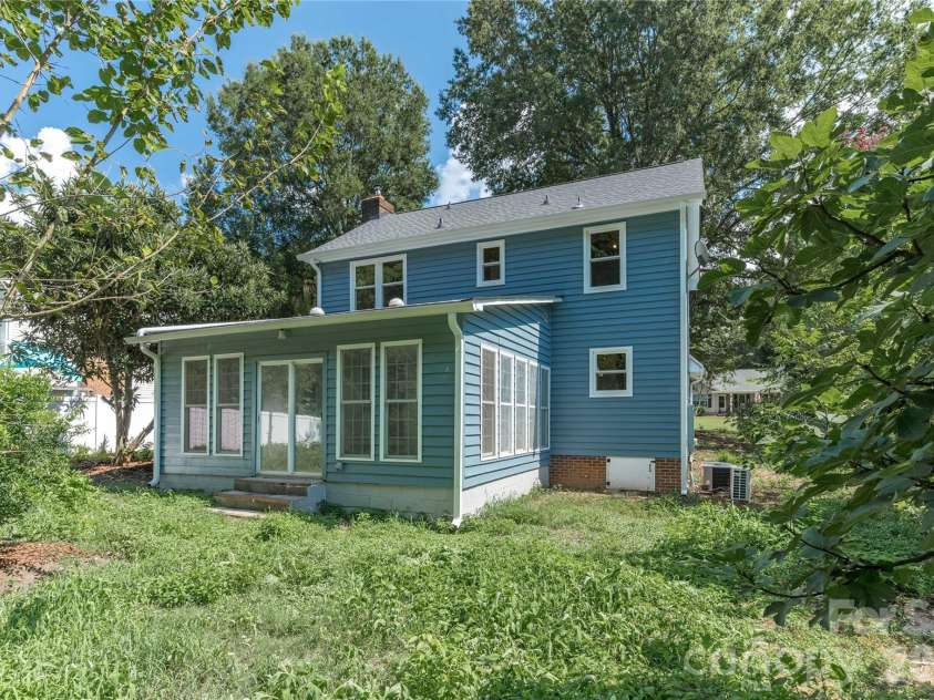 10717 Danesway Lane, Cornelius, NC 28031.  MLS# CAR4418933, YatesRealty ID 51266. 