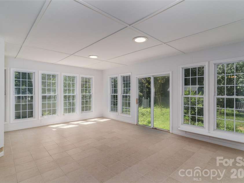 10717 Danesway Lane, Cornelius, NC 28031.  MLS# CAR4418933, YatesRealty ID 51266. Sunroom/flex space