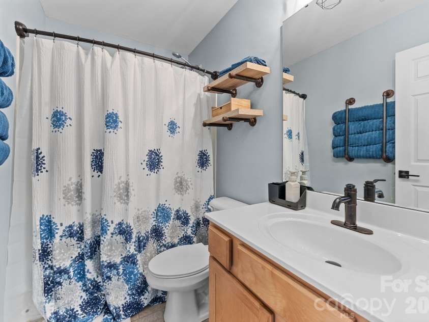 13439 Porter Creek Road, Charlotte, NC 28262.  MLS# CAR4418990, YatesRealty ID 51267. 