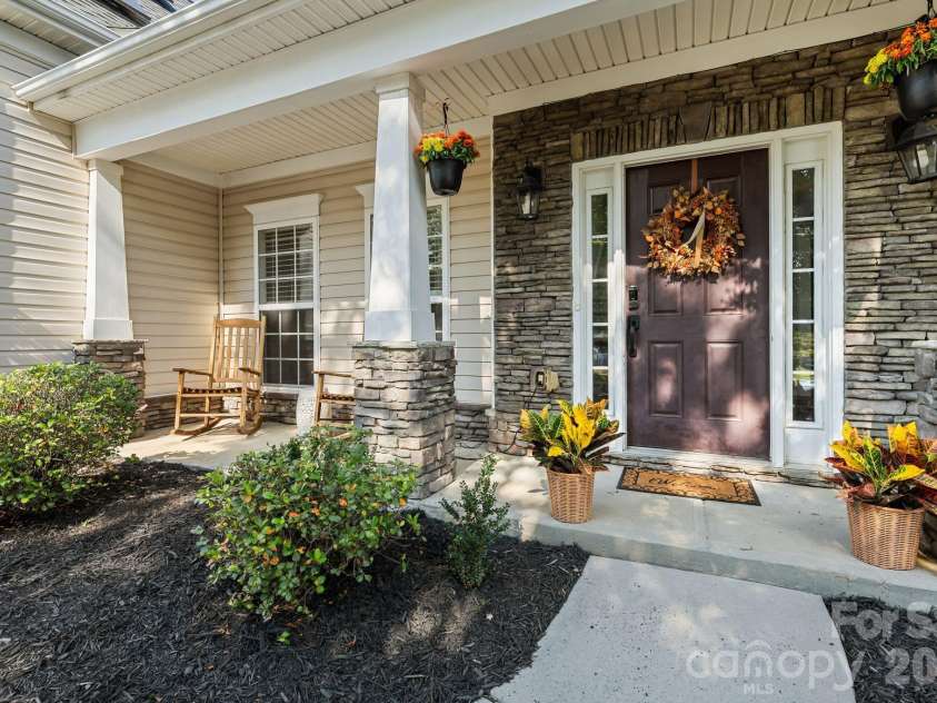 13439 Porter Creek Road, Charlotte, NC 28262.  MLS# CAR4418990, YatesRealty ID 51267. Front Door