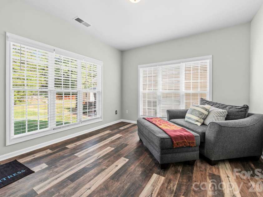 13439 Porter Creek Road, Charlotte, NC 28262.  MLS# CAR4418990, YatesRealty ID 51267. Office / Flex Space