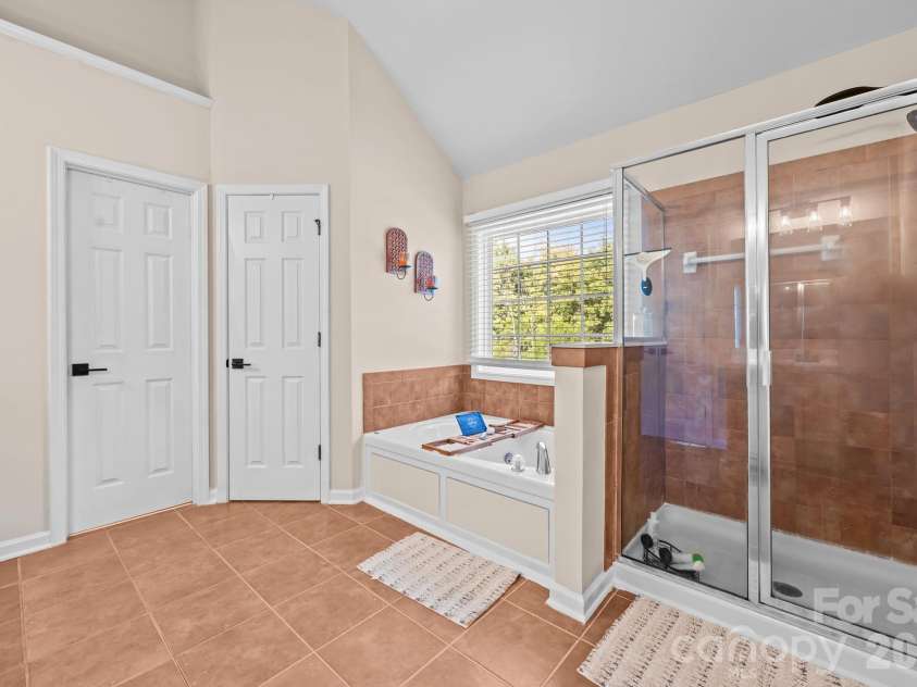 13439 Porter Creek Road, Charlotte, NC 28262.  MLS# CAR4418990, YatesRealty ID 51267. Primary Bathroom