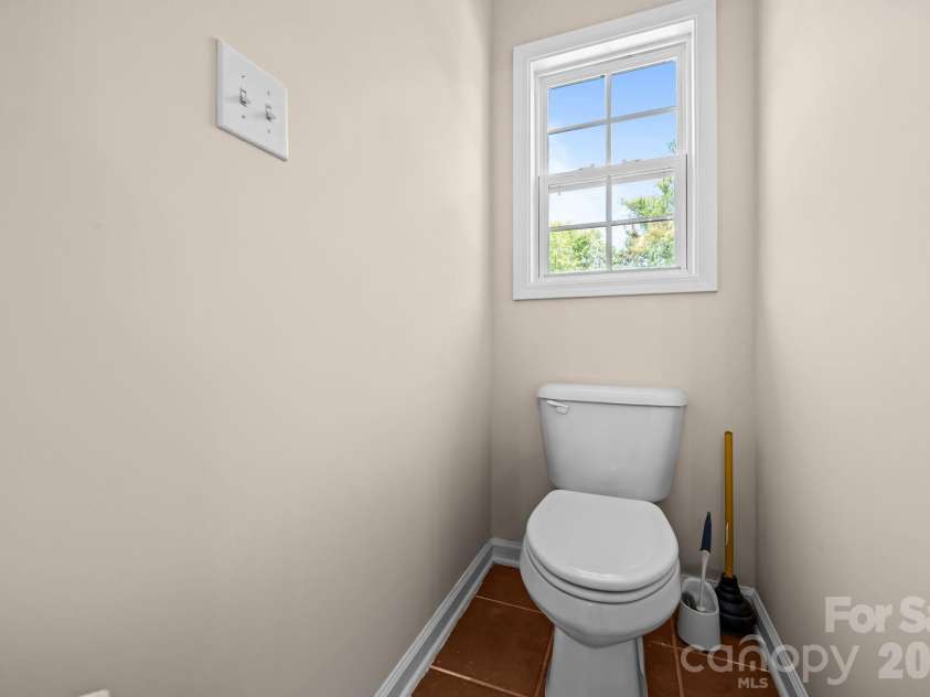 13439 Porter Creek Road, Charlotte, NC 28262.  MLS# CAR4418990, YatesRealty ID 51267. Primary Bathroom