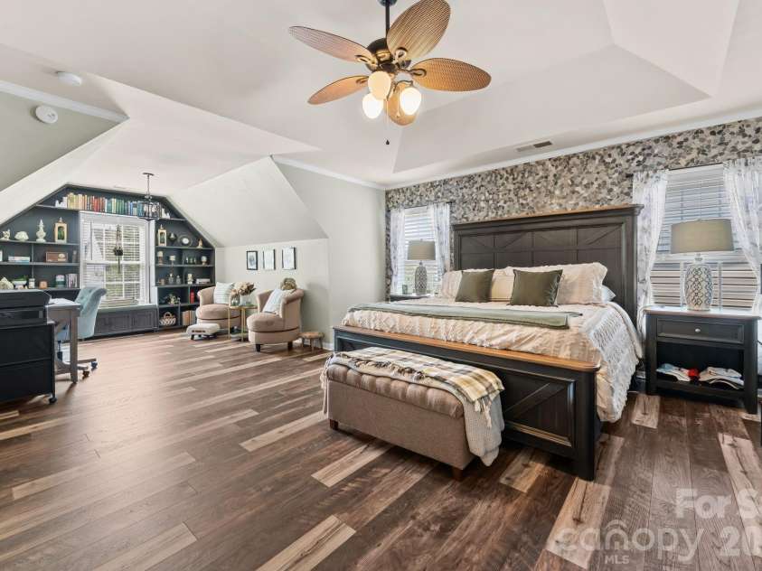 13439 Porter Creek Road, Charlotte, NC 28262.  MLS# CAR4418990, YatesRealty ID 51267. Primary Bedroom