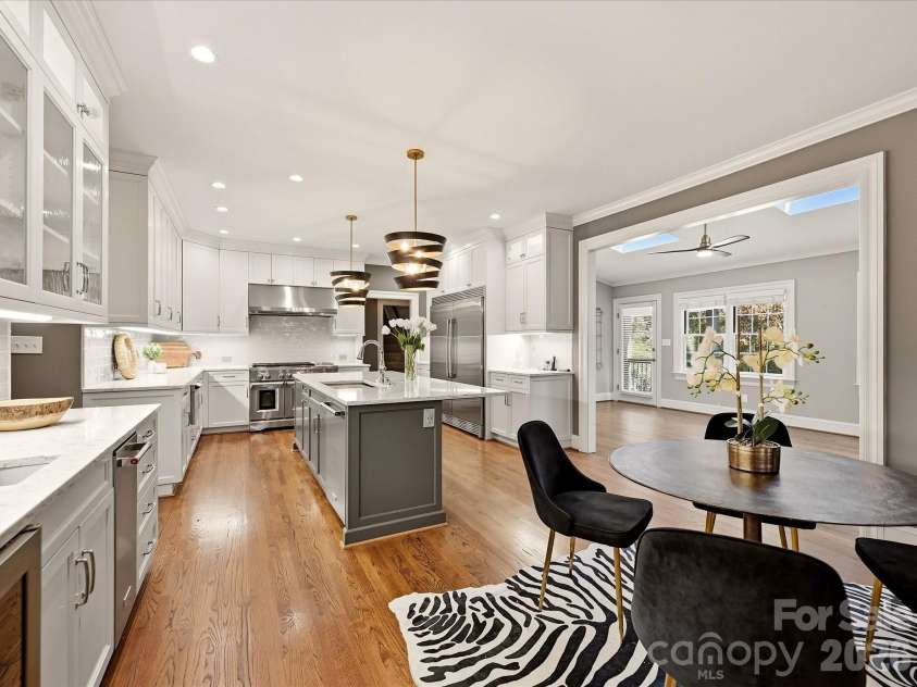 7019 Whitemarsh Court, Charlotte, NC 28210.  MLS# CAR4421938, YatesRealty ID 51268. 