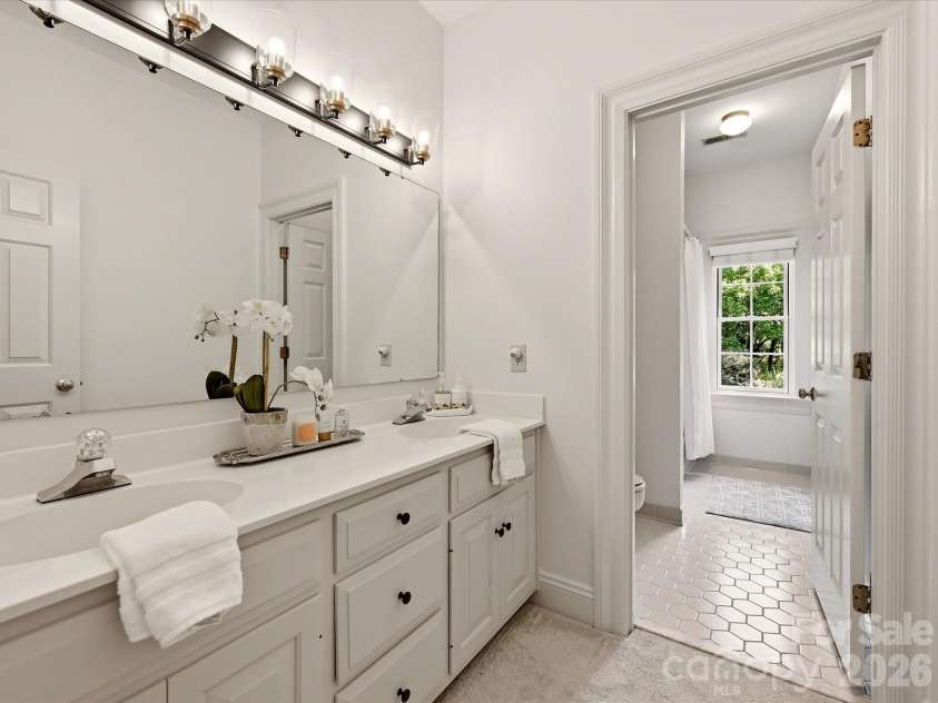 7019 Whitemarsh Court, Charlotte, NC 28210.  MLS# CAR4421938, YatesRealty ID 51268. 