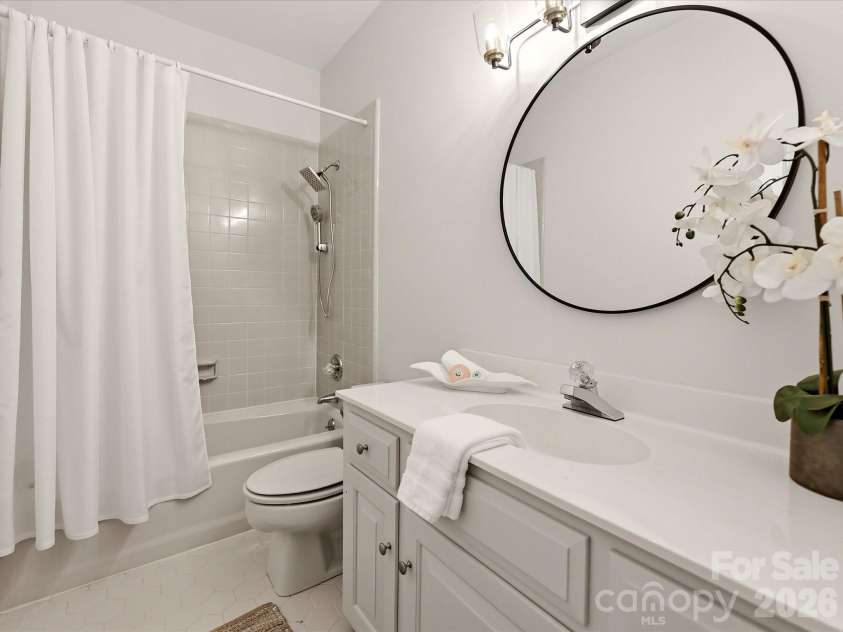 7019 Whitemarsh Court, Charlotte, NC 28210.  MLS# CAR4421938, YatesRealty ID 51268. 